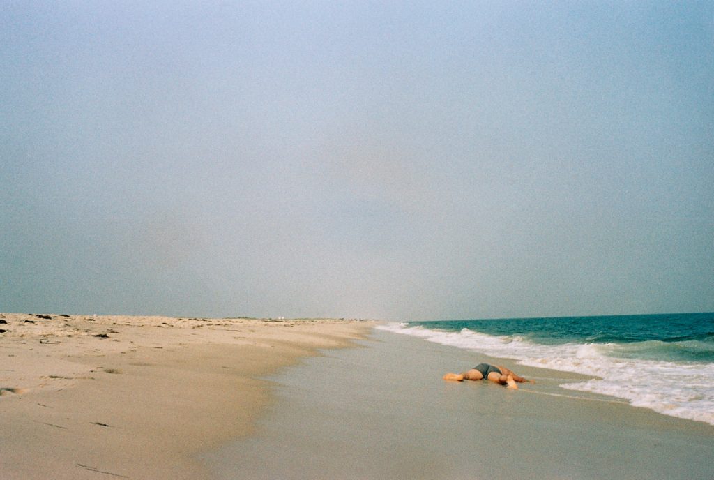 art blog - Tom Phillips THE DEAD PHOTOS - empty kingdom