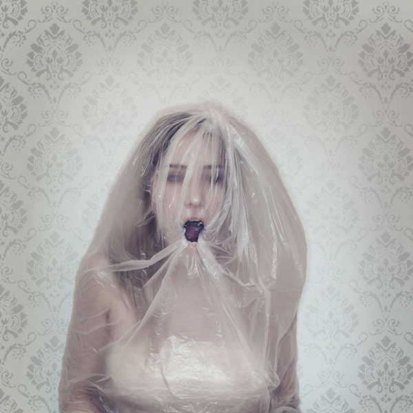 09nr24 art blog - Mariell Amelie - empty kingdom