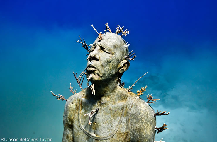 Man_0n_Fire09 art blog - Jason DeCaires Taylor - Empty Kingdom