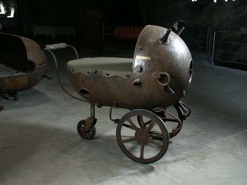 PICT0003 art blog - Mati Karmin - empty kingdom