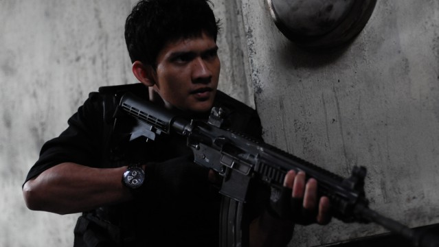 2_e_the-raid-movie-image-1