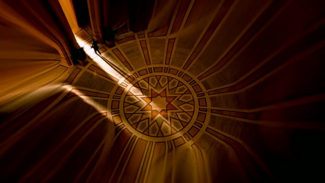 1_e_Wong-Kar-Wai,-Chivas-Regal-25-_Déjà-Vu-[Short-Film,-Commercial]
