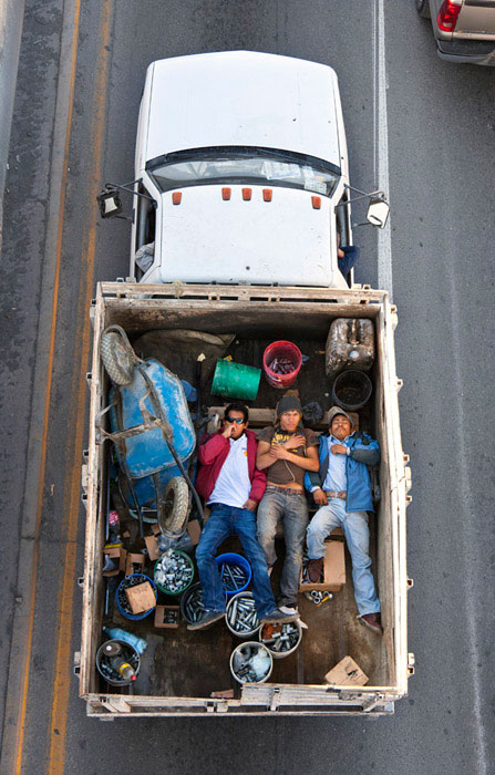 http://www.emptykingdom.com/wp-content/uploads/2012/05/Alejandro-Cartagena_web16.jpg