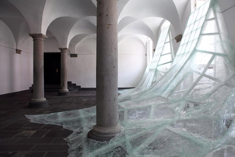 Baptiste-Debombourg_web4 art blog - Baptiste Debombourg - empty kingdom