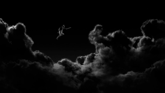 1_e_Woodkid-(Yoann-Lemoine)-_Run-Boy-Run-[Music-Video]