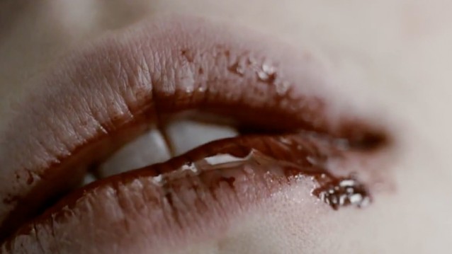 1_e_Brandon-Cronenberg-_Antiviral