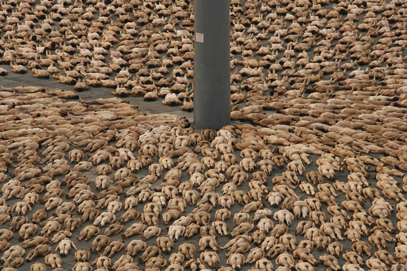 Spencer-Tunick_EKTOP2012 art blog - Spencer Tunick - empty kingdom