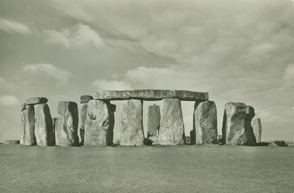 PC_stonehenge_england_from_northeast