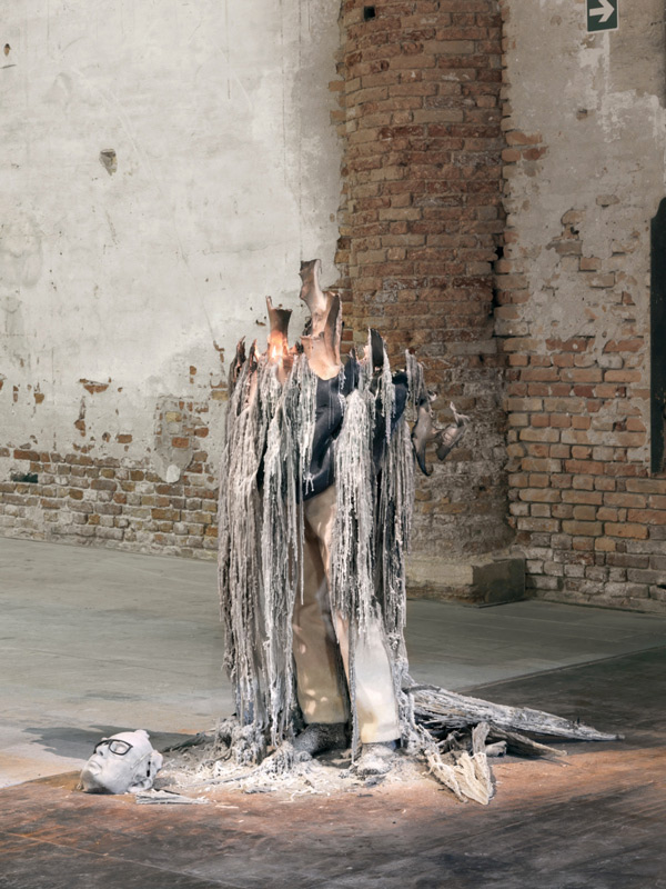 art blog - Urs Fischer - empty kingdom